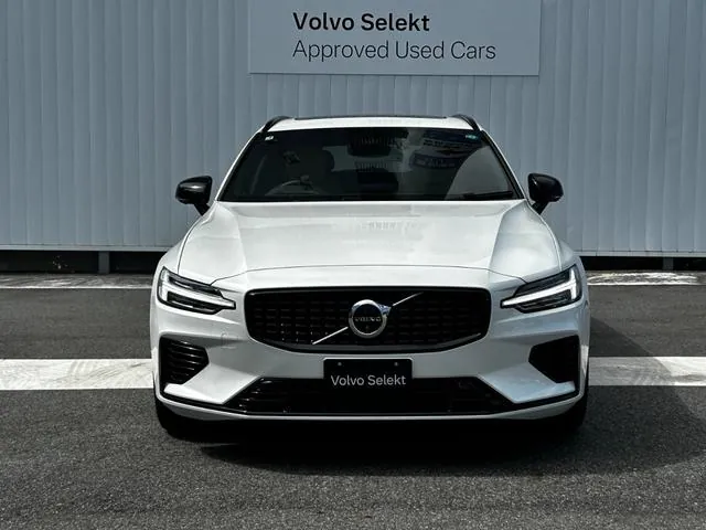 Volvo V60 photo 2