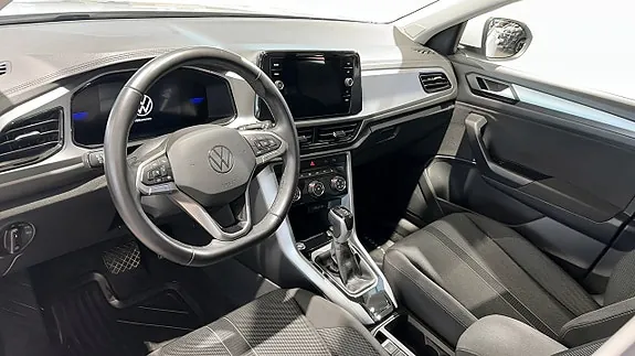 Volkswagen T-Roc 2025 photo 3