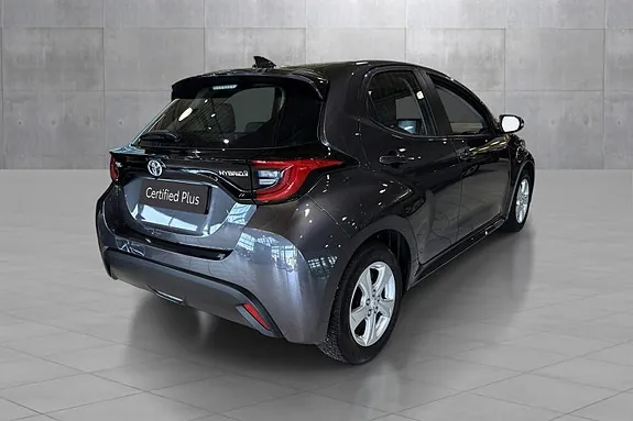 Toyota Yaris 2023 photo 5