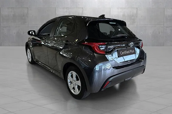 Toyota Yaris 2023 photo 3