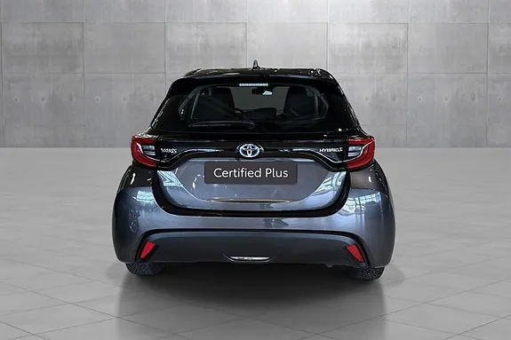 Toyota Yaris 2023 photo 4
