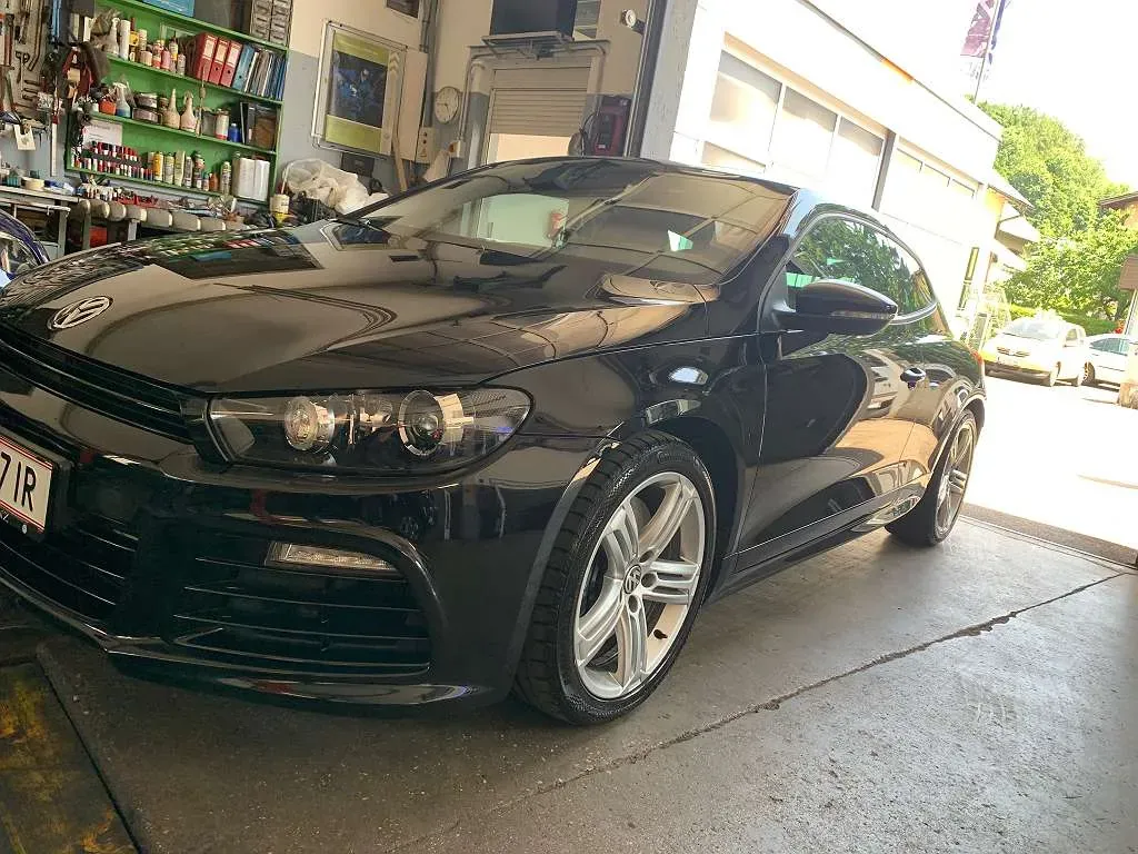 Volkswagen Scirocco R