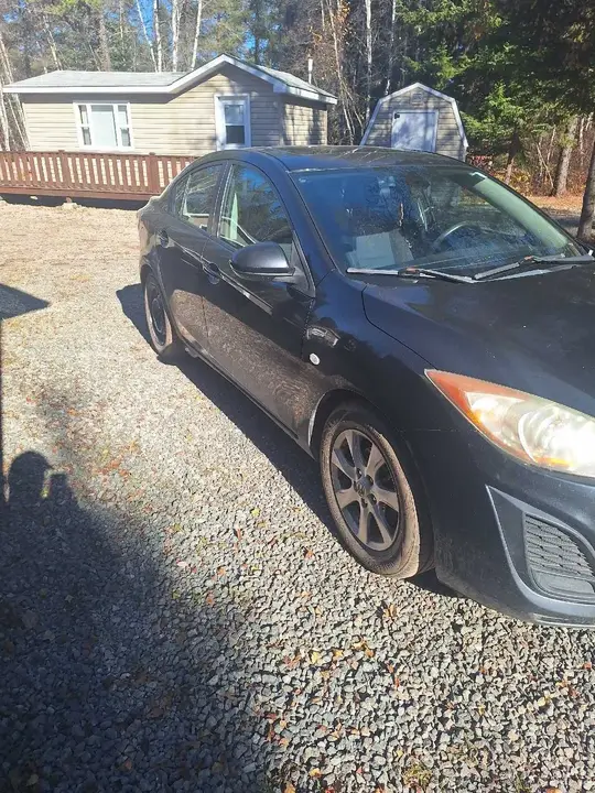 Mazda 3 2010 photo 3