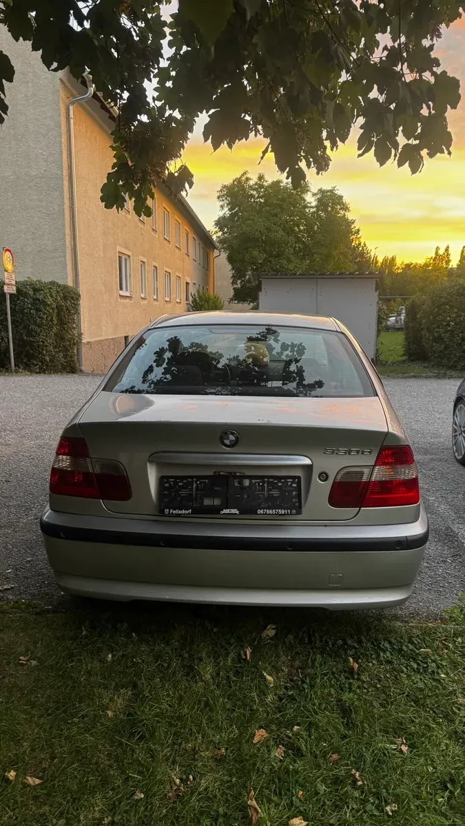 BMW 3 Series 2004 photo 3