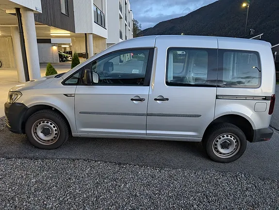 Volkswagen Caddy 2020 photo 2