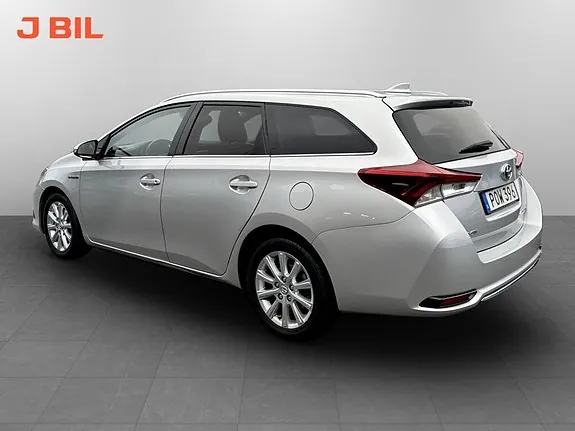 Toyota Auris 2016 photo 3