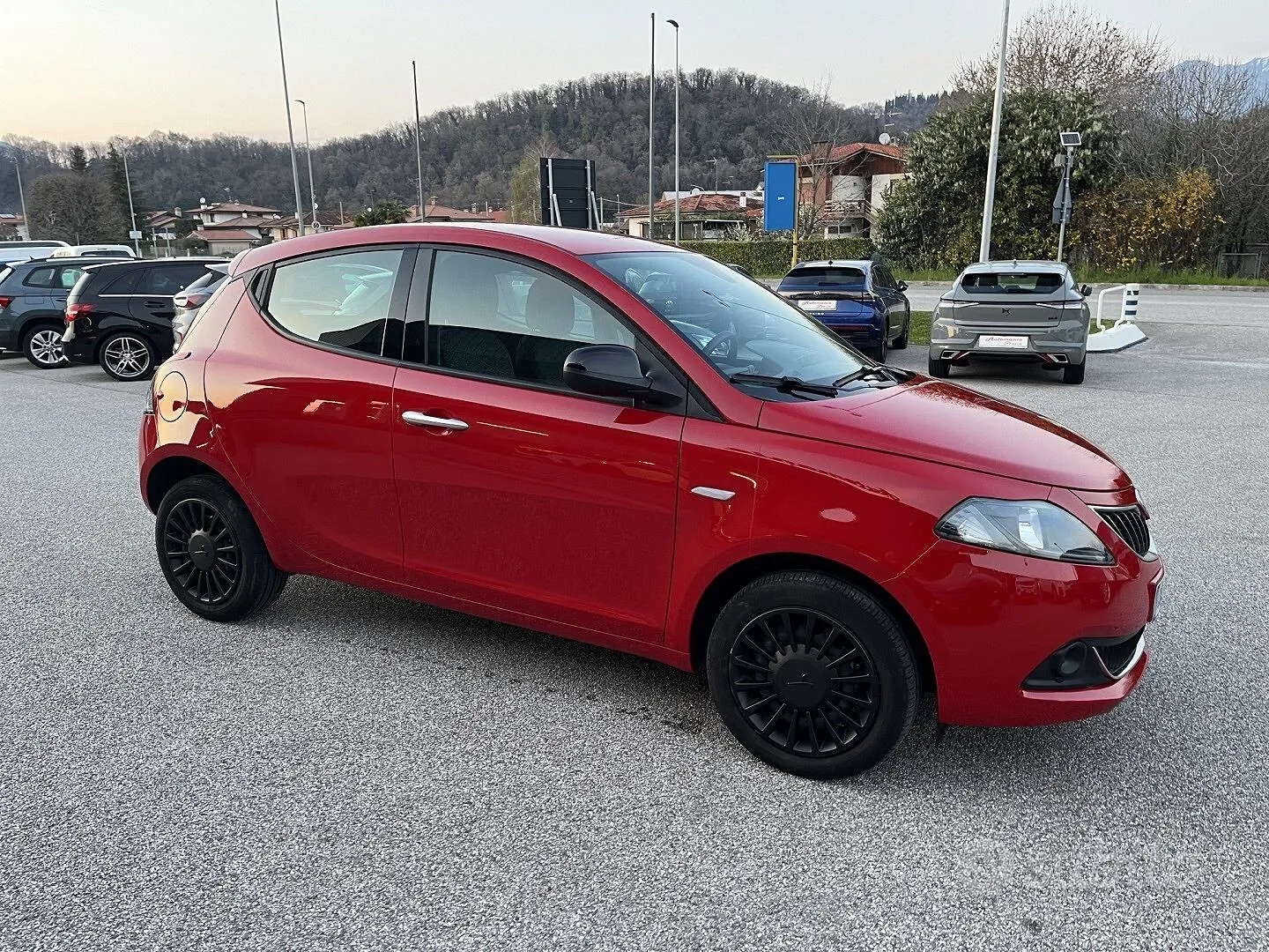 Lancia Ypsilon 2023 photo 2