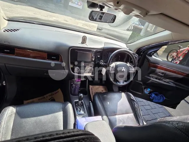 Mitsubishi Outlander 2013 photo 5