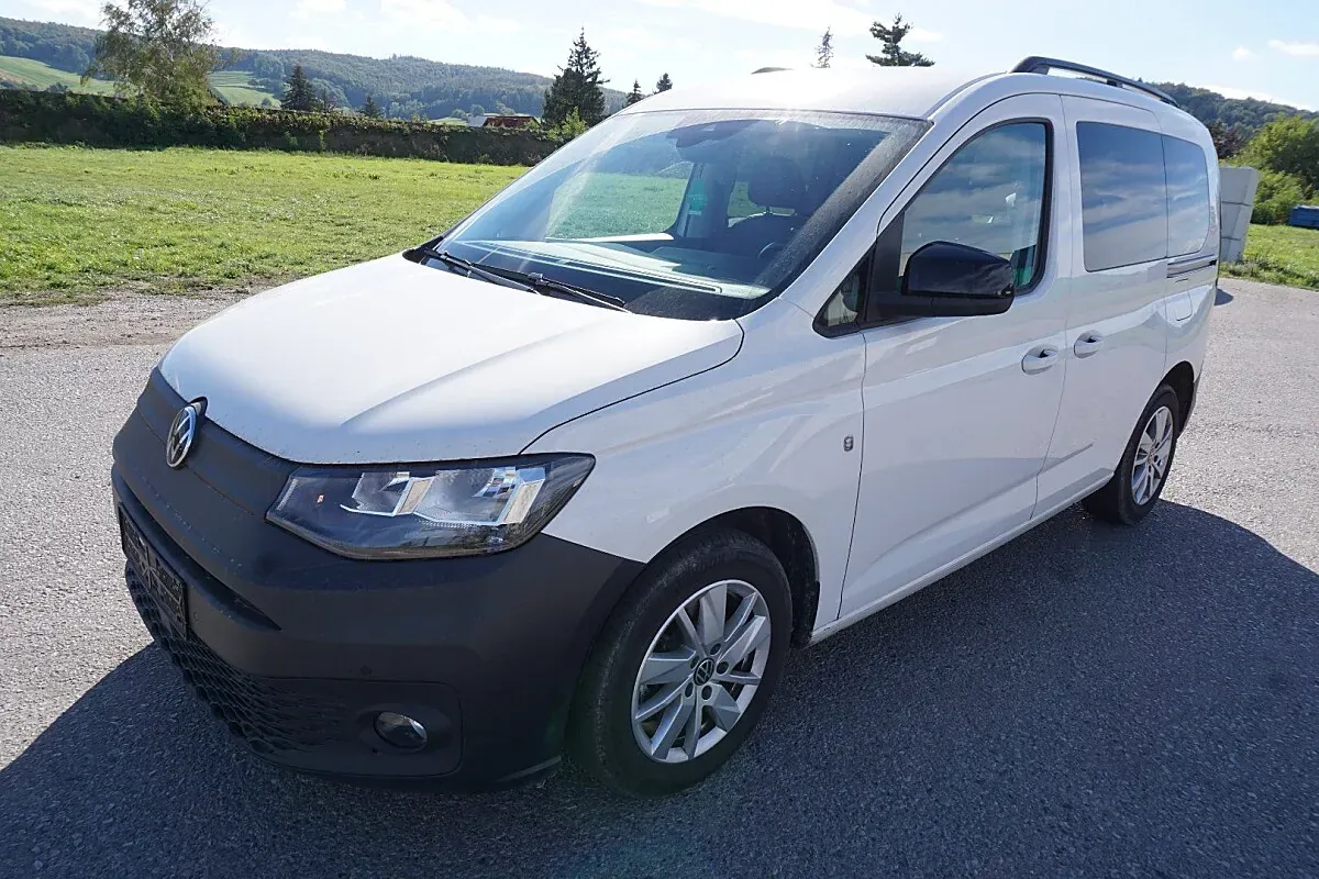 Volkswagen Caddy 2024 photo 2