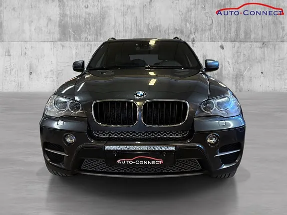 BMW X5 2011 photo 2