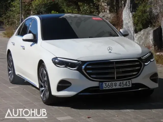 Mercedes-Benz E-Class 2024 photo 2
