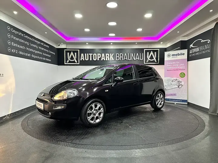 Fiat Punto 2009 photo 2