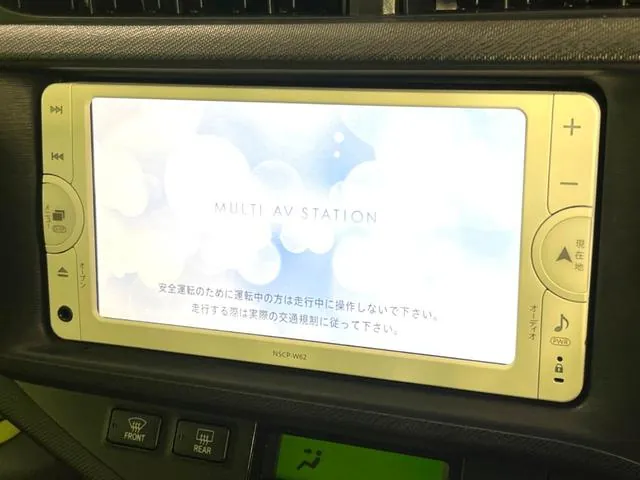 Toyota Aqua S 2012 photo 4