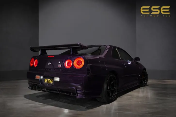 Nissan Skyline 1999 photo 3