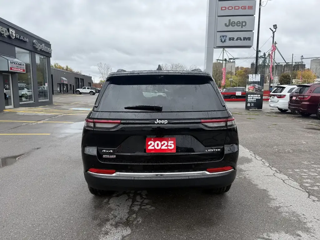 Jeep Grand Cherokee 2025 photo 4