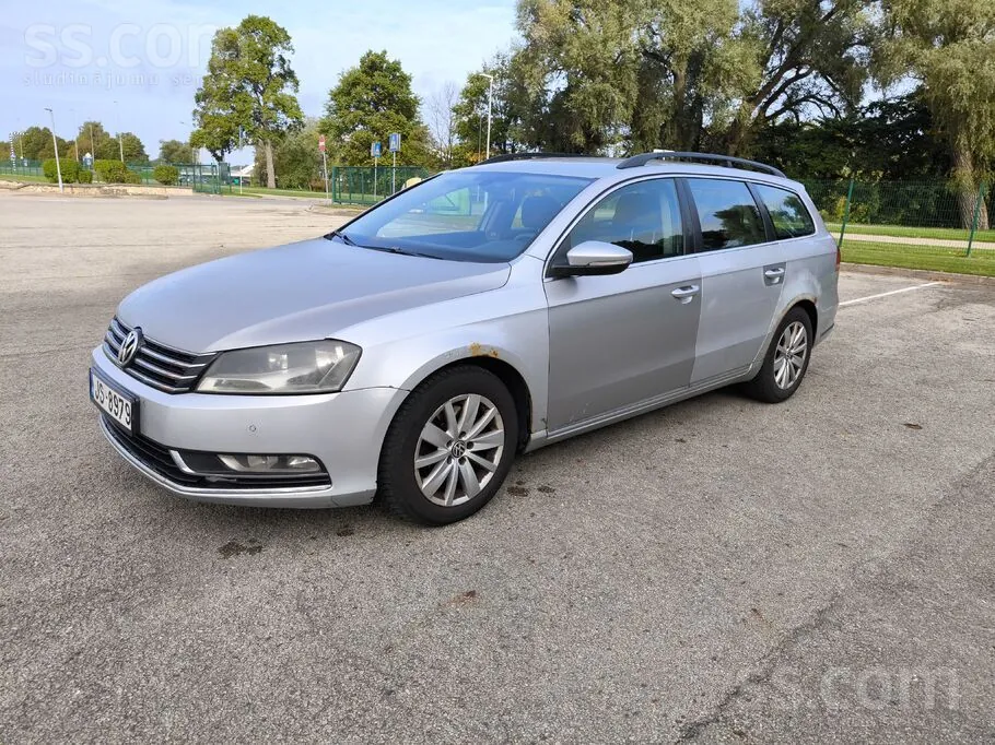 Volkswagen Passat 2011 photo 2