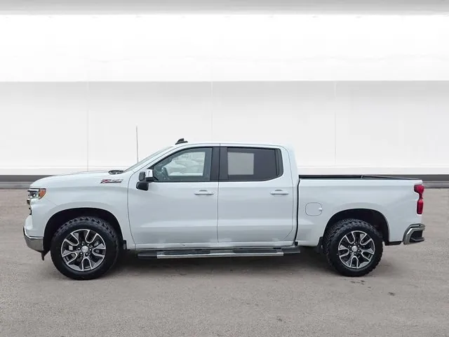 Chevrolet Silverado 1500 2022 photo 3
