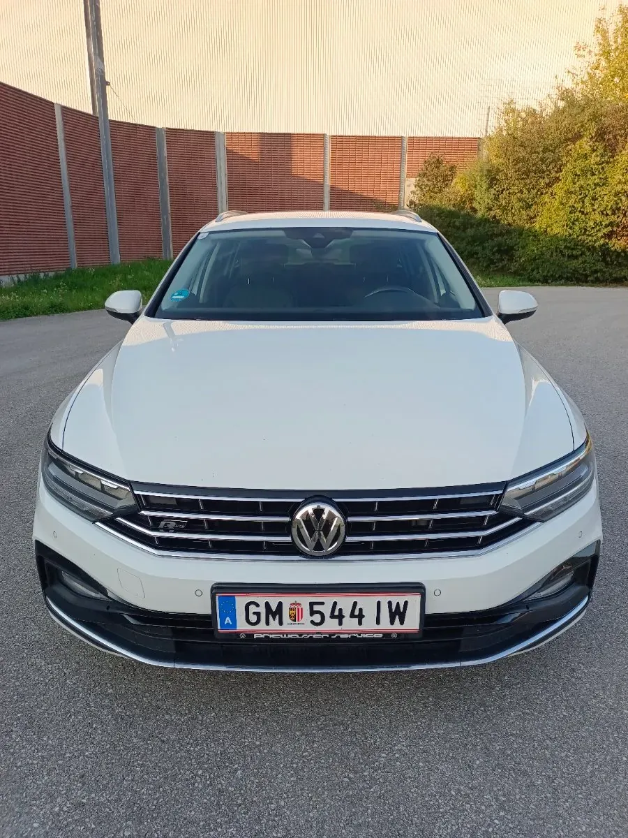 Volkswagen Passat 2020 photo 3