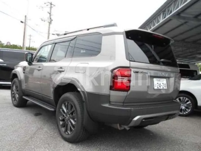 Toyota Land Cruiser 2026 photo 3