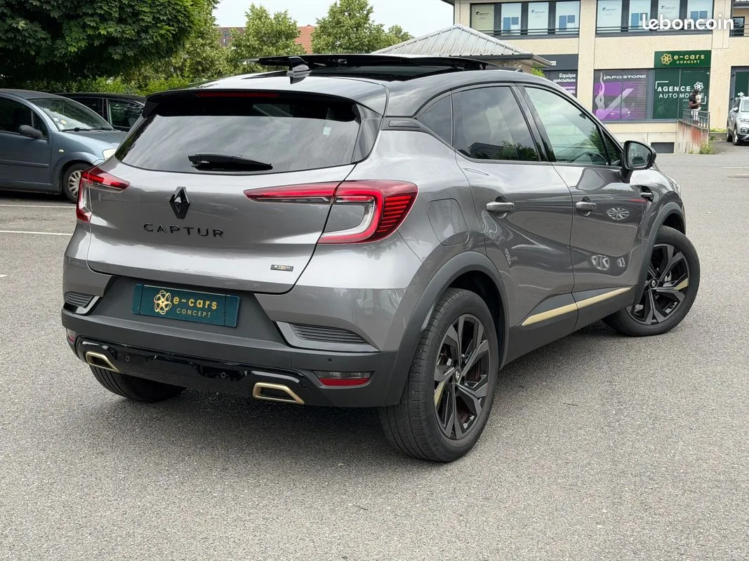 Renault Captur 2022 photo 2