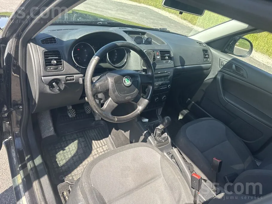 Skoda Yeti 2011 photo 5