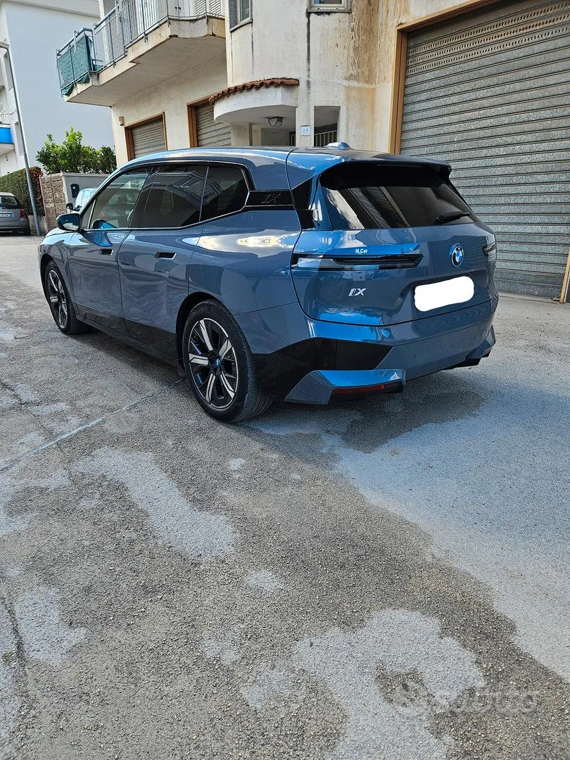 BMW Ix 2022 photo 2
