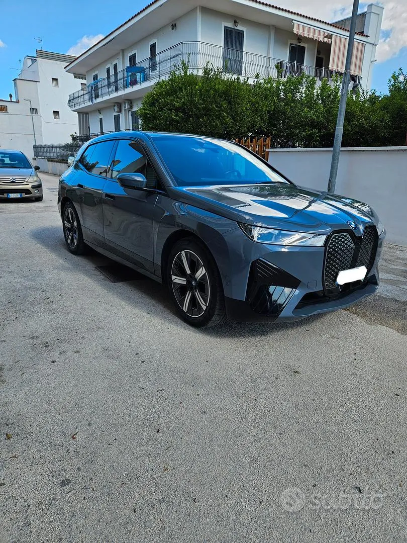BMW Ix