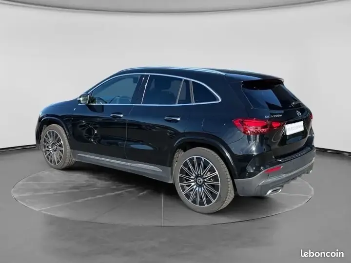 Mercedes-Benz Gla 2024 photo 3