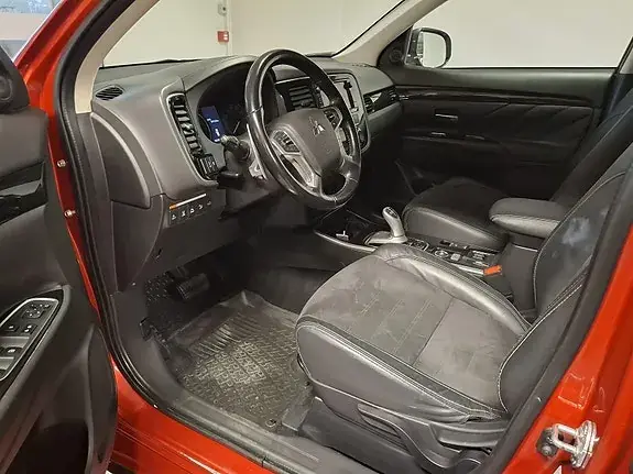 Mitsubishi Outlander 2018 photo 5