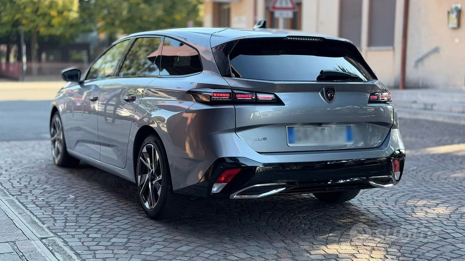 Peugeot 308 2023 photo 3