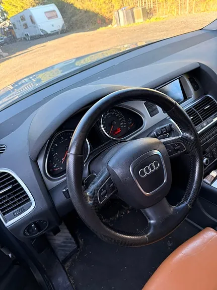 Audi Q7 2009 photo 5
