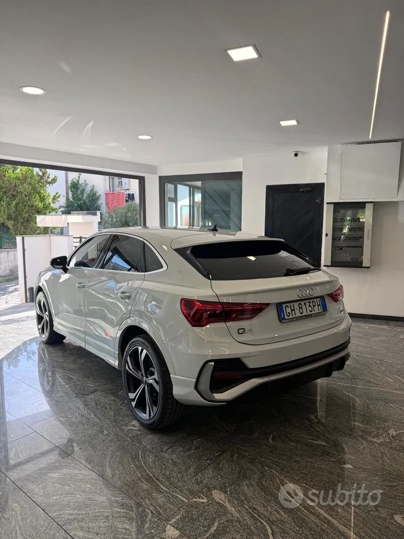 Audi Q3 2021 photo 4