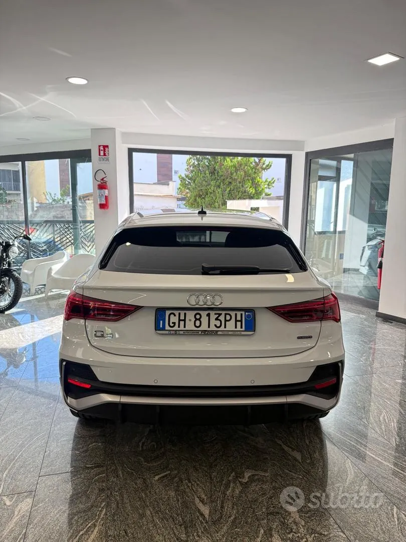 Audi Q3 2021 photo 5