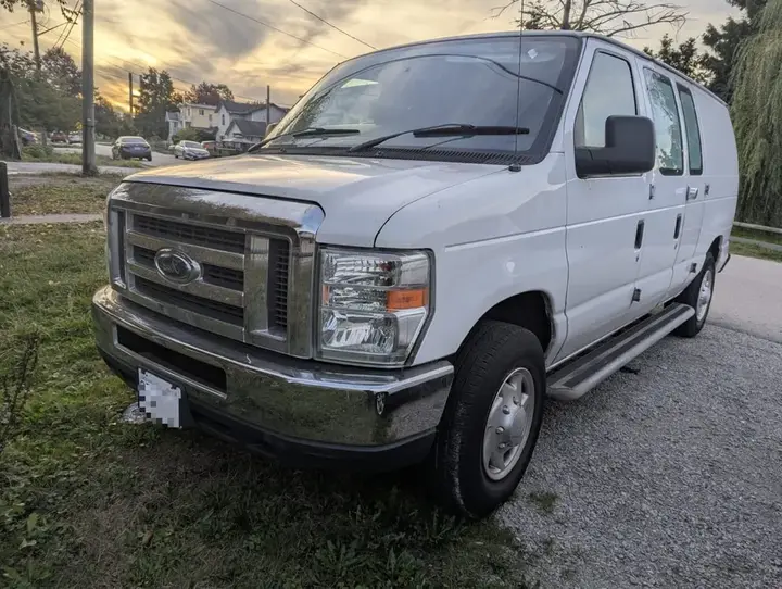 Ford E-250
