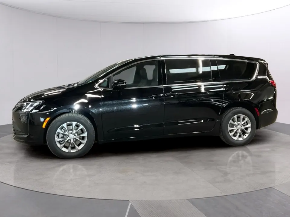 Chrysler Pacifica 2027 photo 2