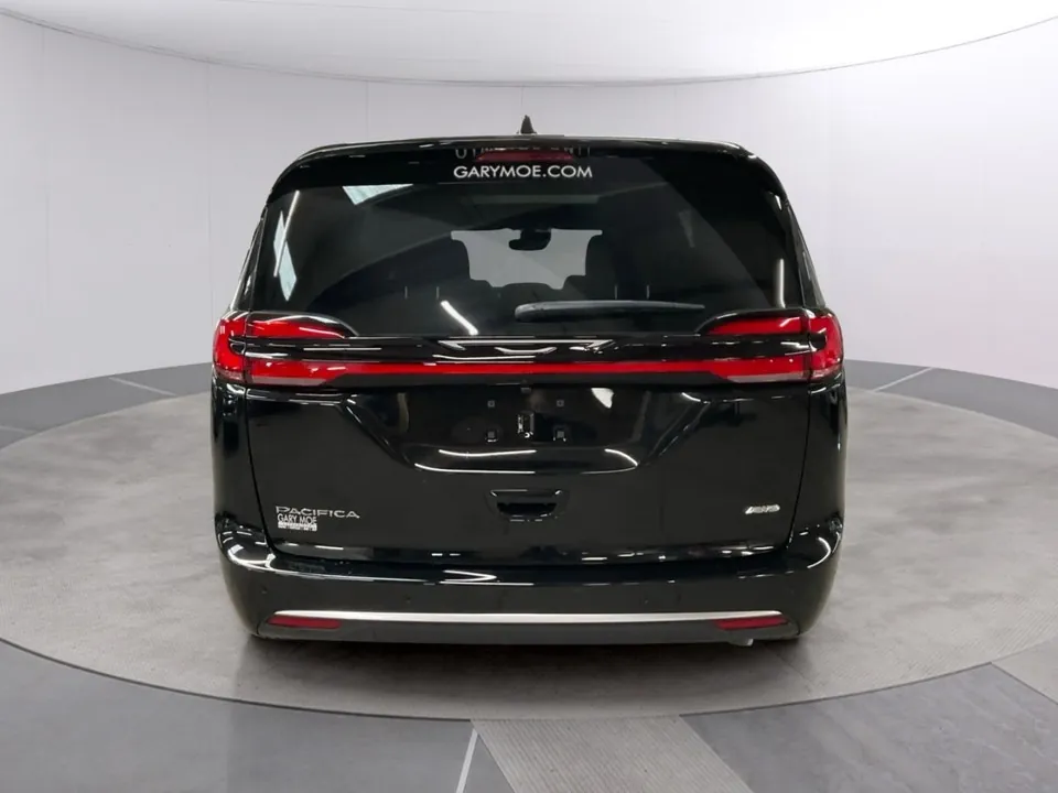 Chrysler Pacifica 2027 photo 4