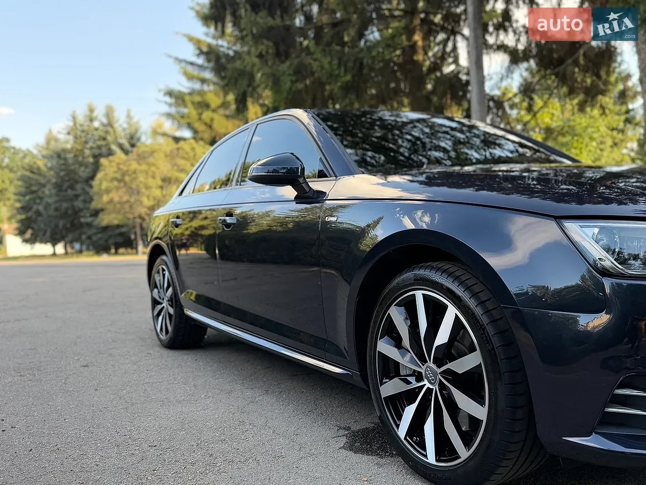 Audi A4 2017 photo 5
