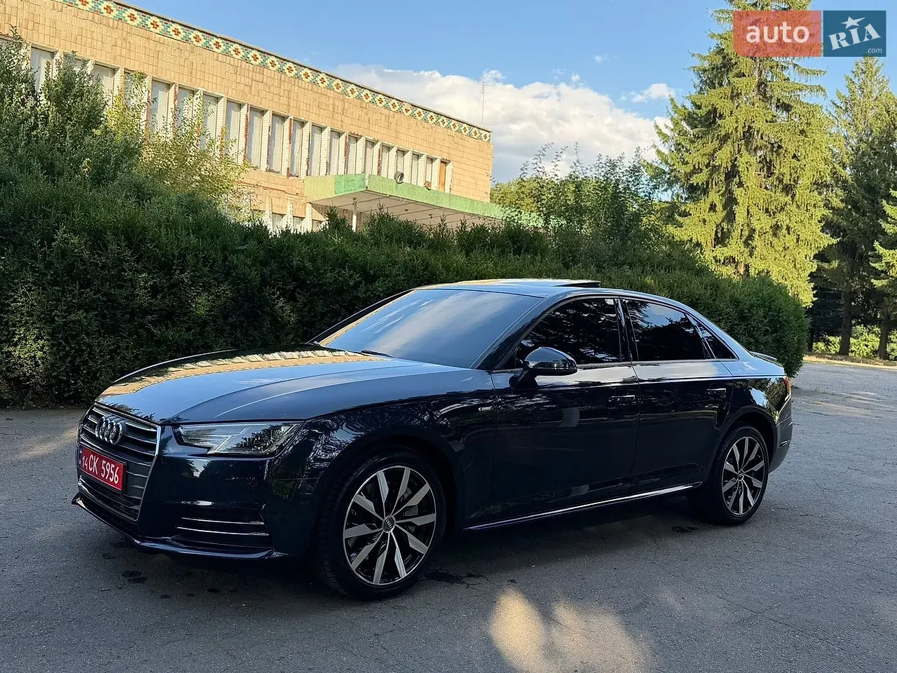 Audi A4 2017 photo 3