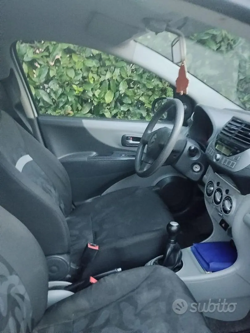Suzuki Alto 2010 photo 5