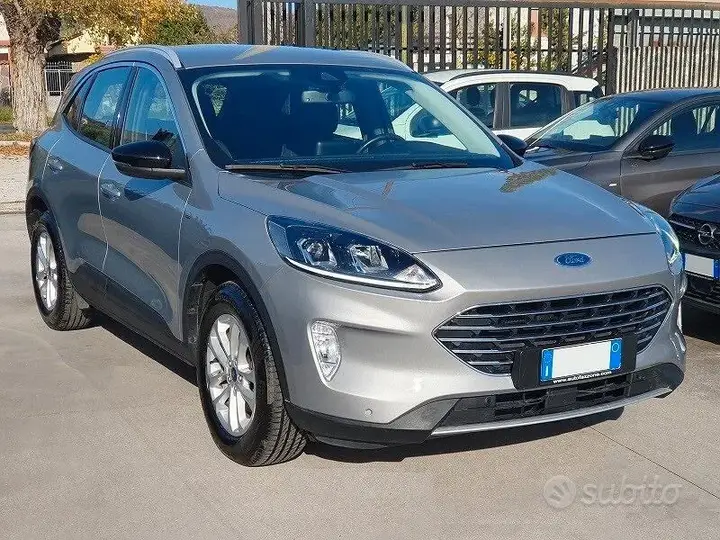 Ford Kuga 2022 photo 3