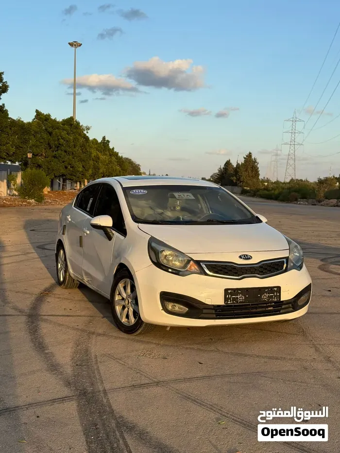 Kia Rio 2013 photo 2