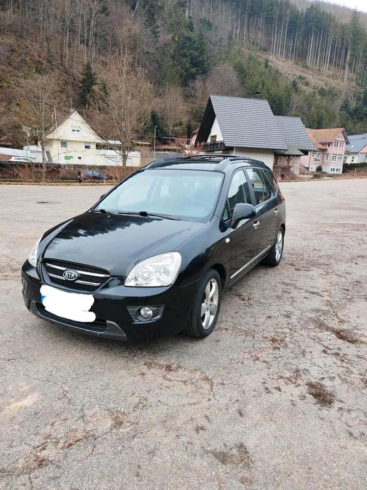 Kia Carens