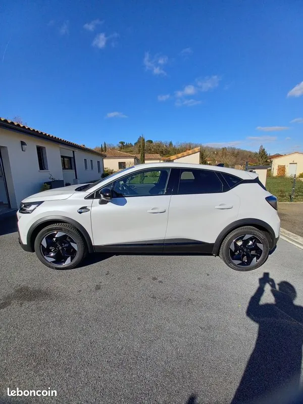 Renault Captur 2026 photo 2