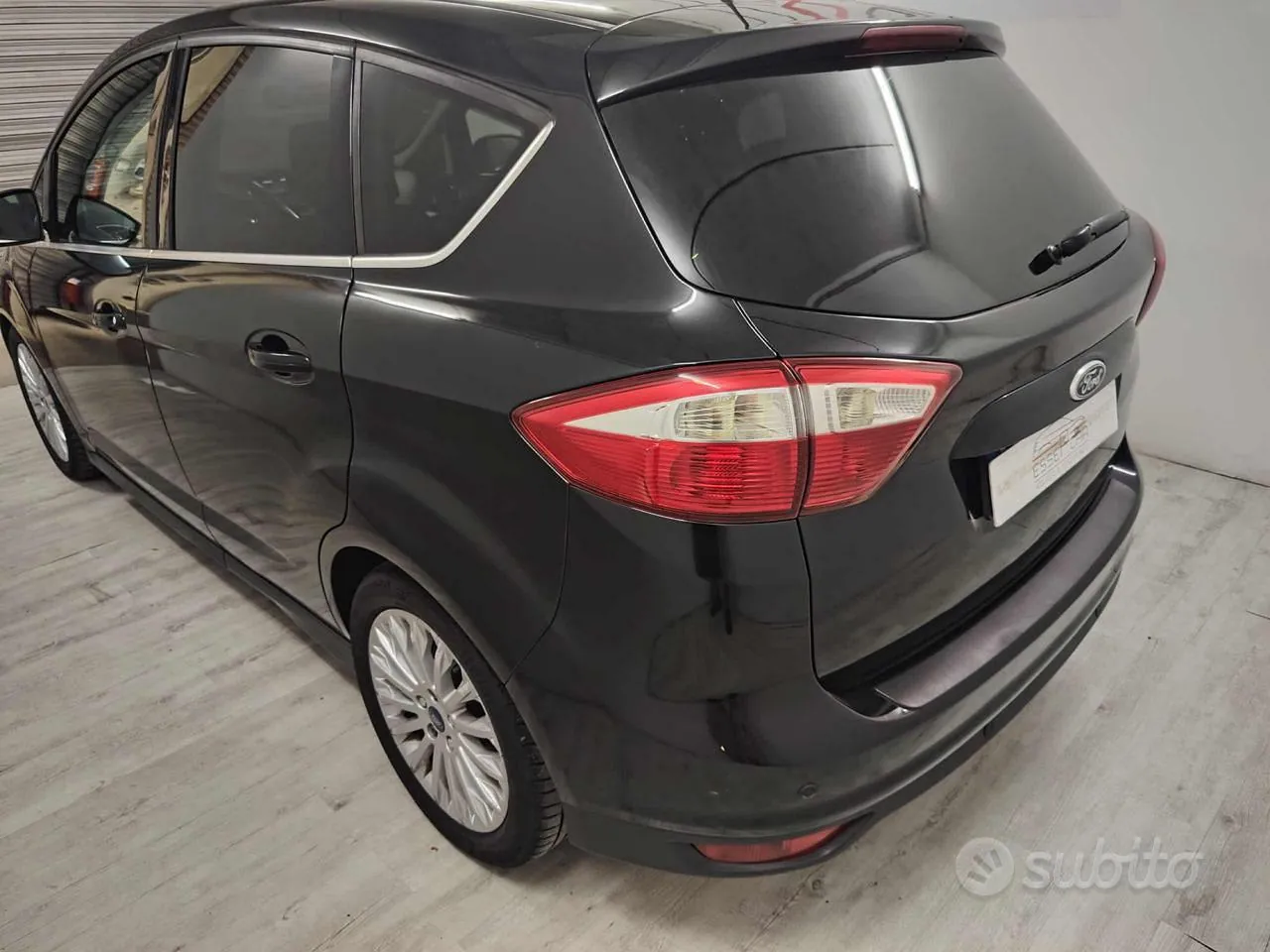 Ford C-Max 2011 photo 4
