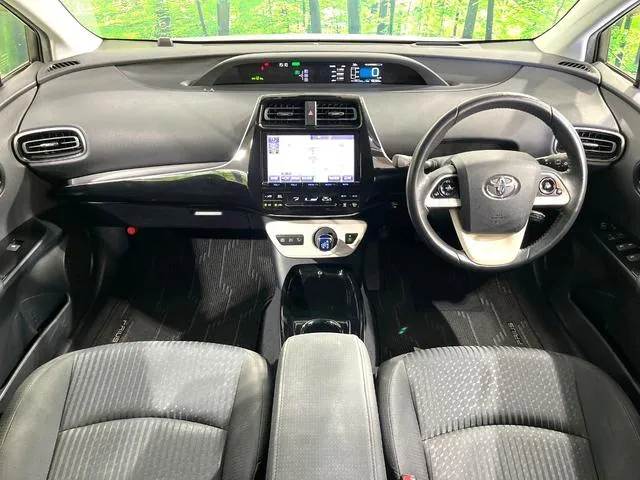 Toyota Prius 2016 photo 2