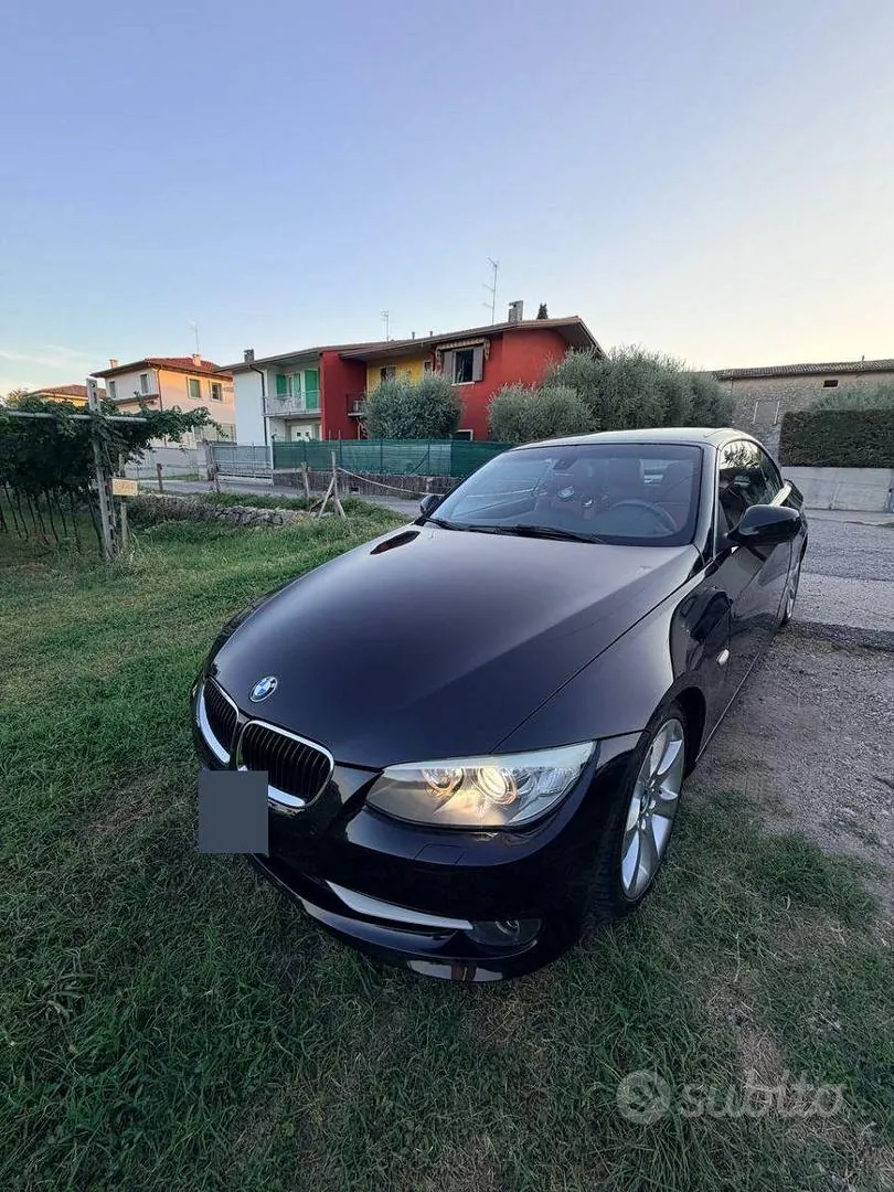 BMW 320D 2010 photo 2