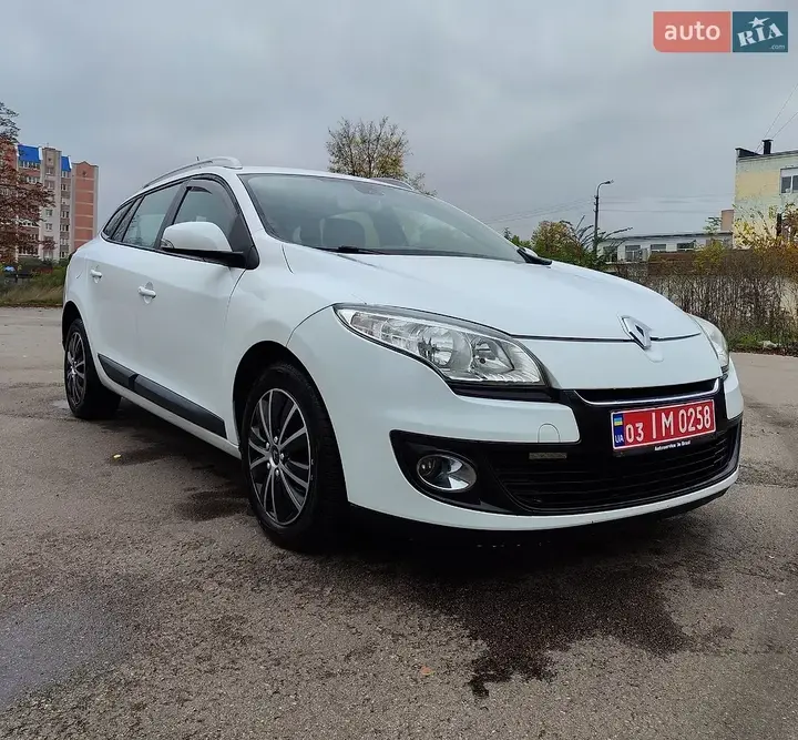 Renault Megane 2012 photo 3