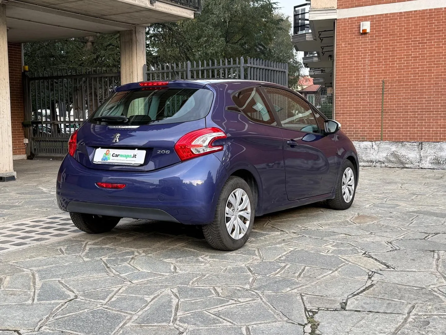 Peugeot 208 2015 photo 5