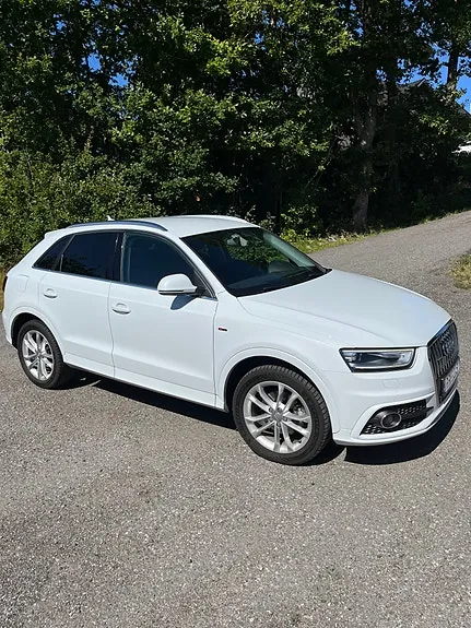 Audi Q3 2014 photo 2