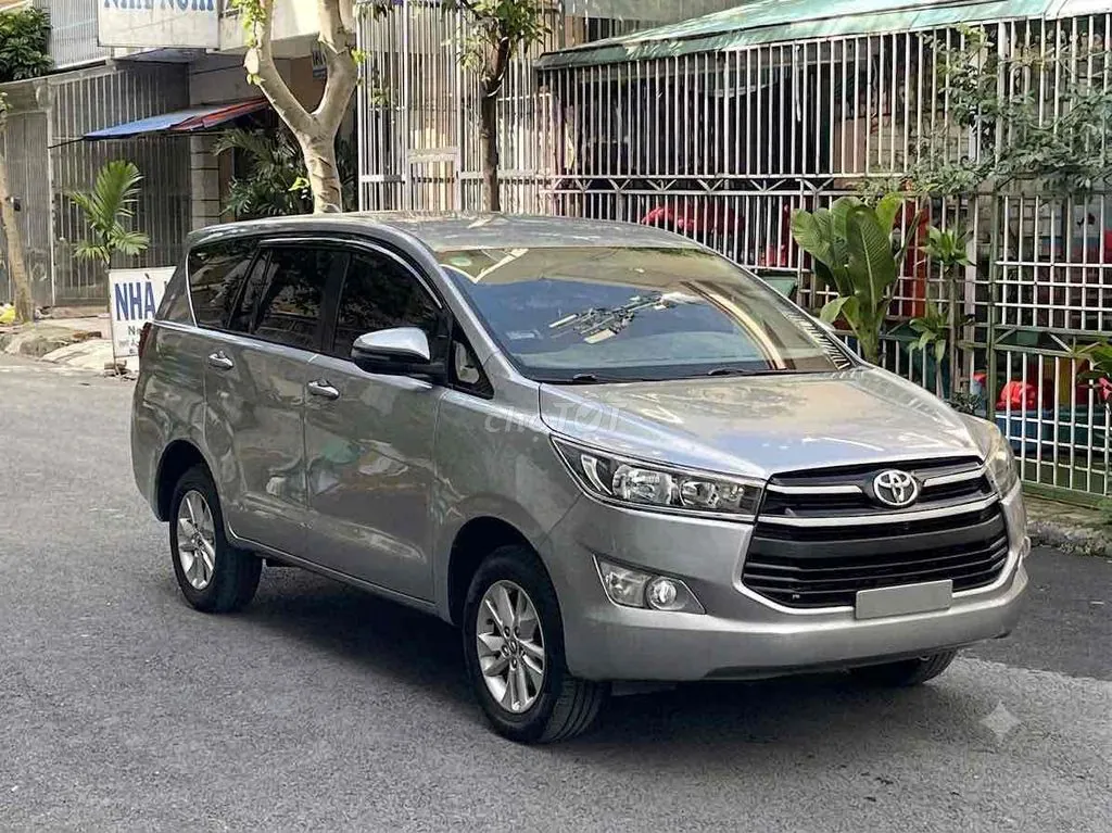 Toyota Innova 2019 photo 2